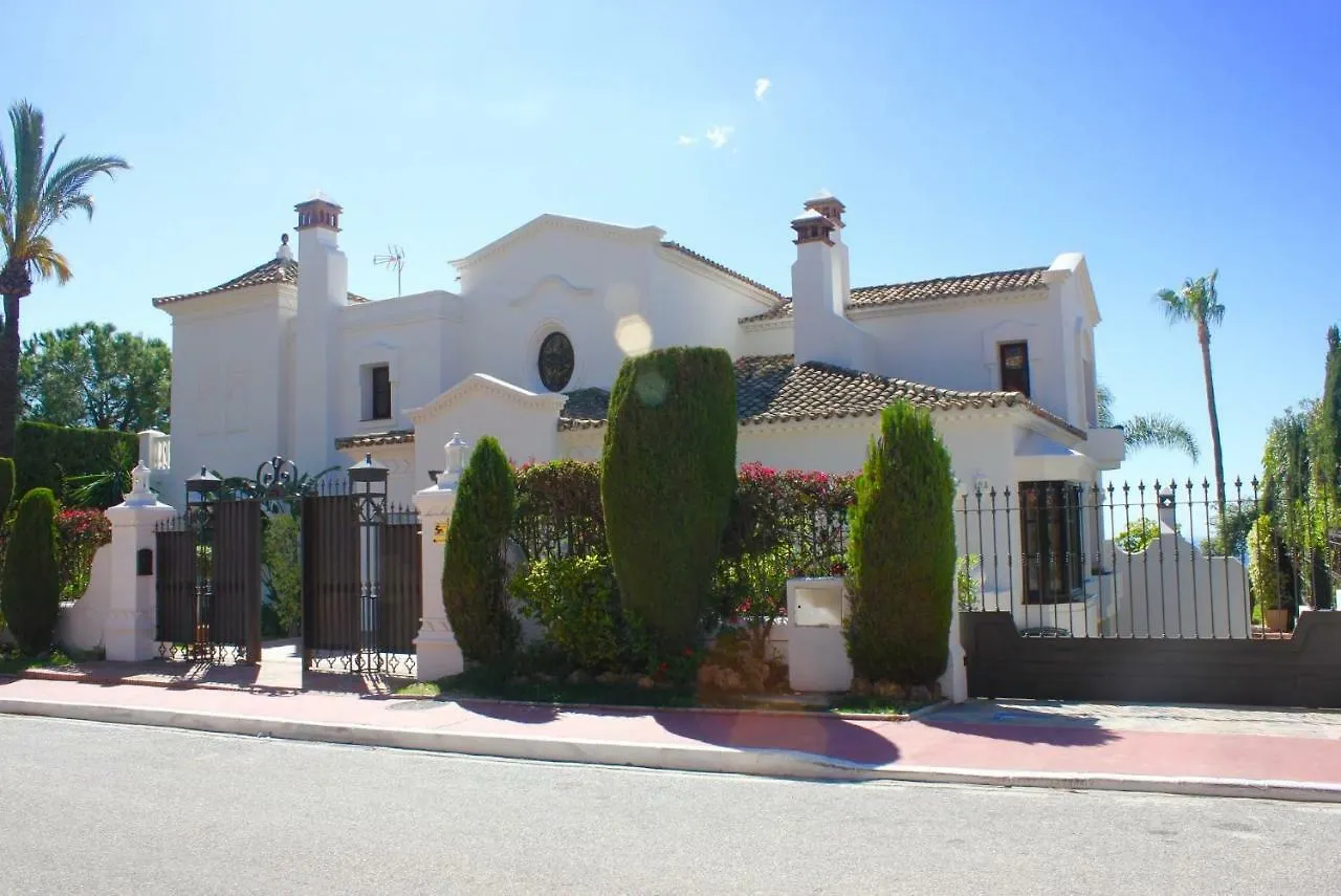 Villa La Perla Blanca Marbella