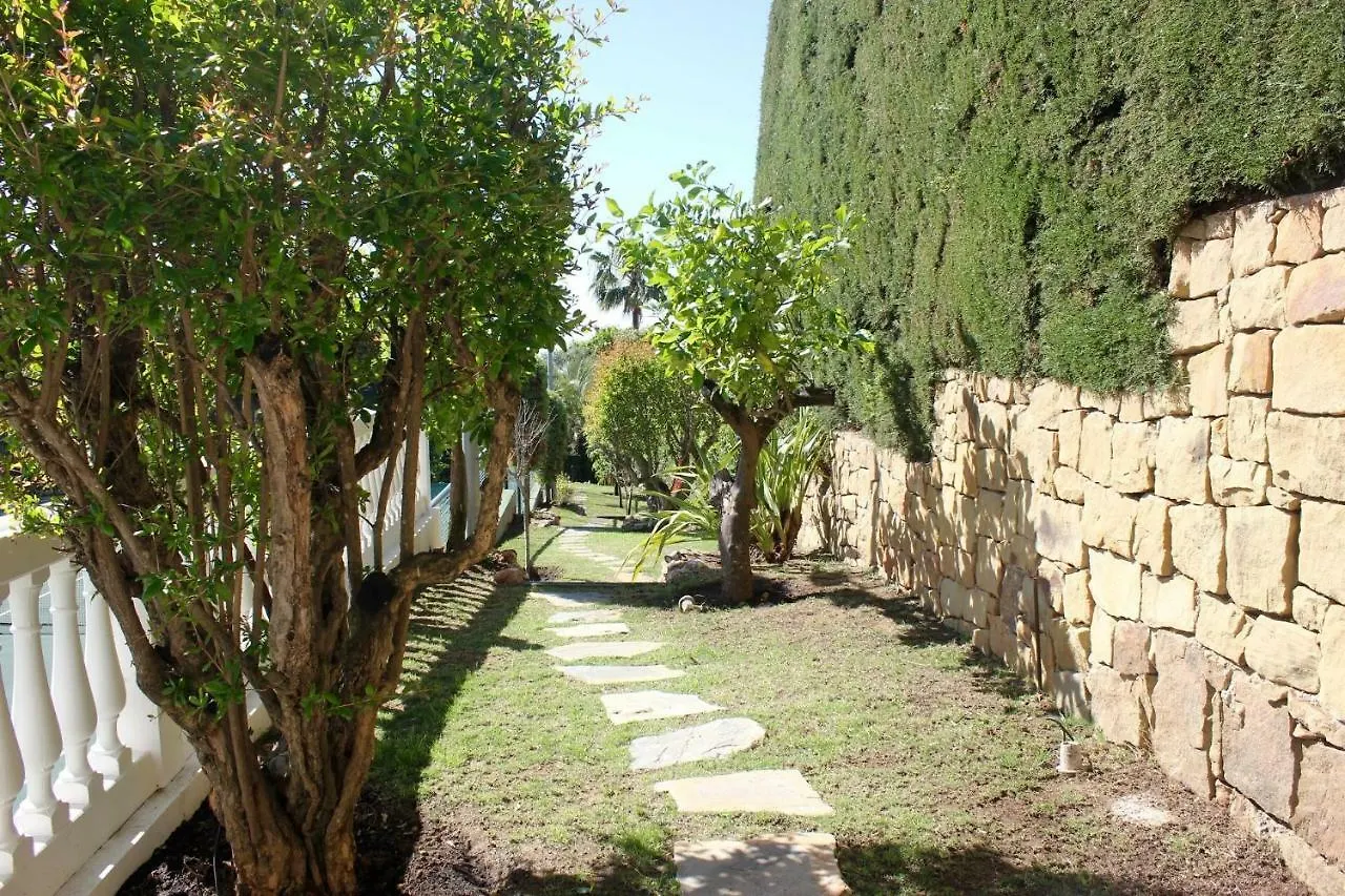 Villa La Perla Blanca Marbella