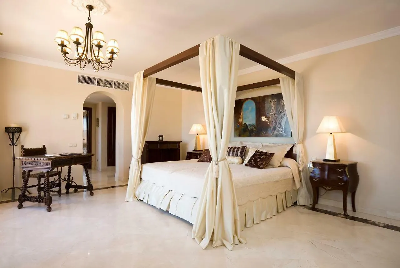Villa La Perla Blanca Marbella