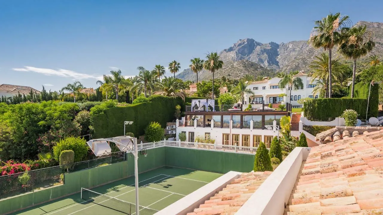 Villa La Perla Blanca Marbella