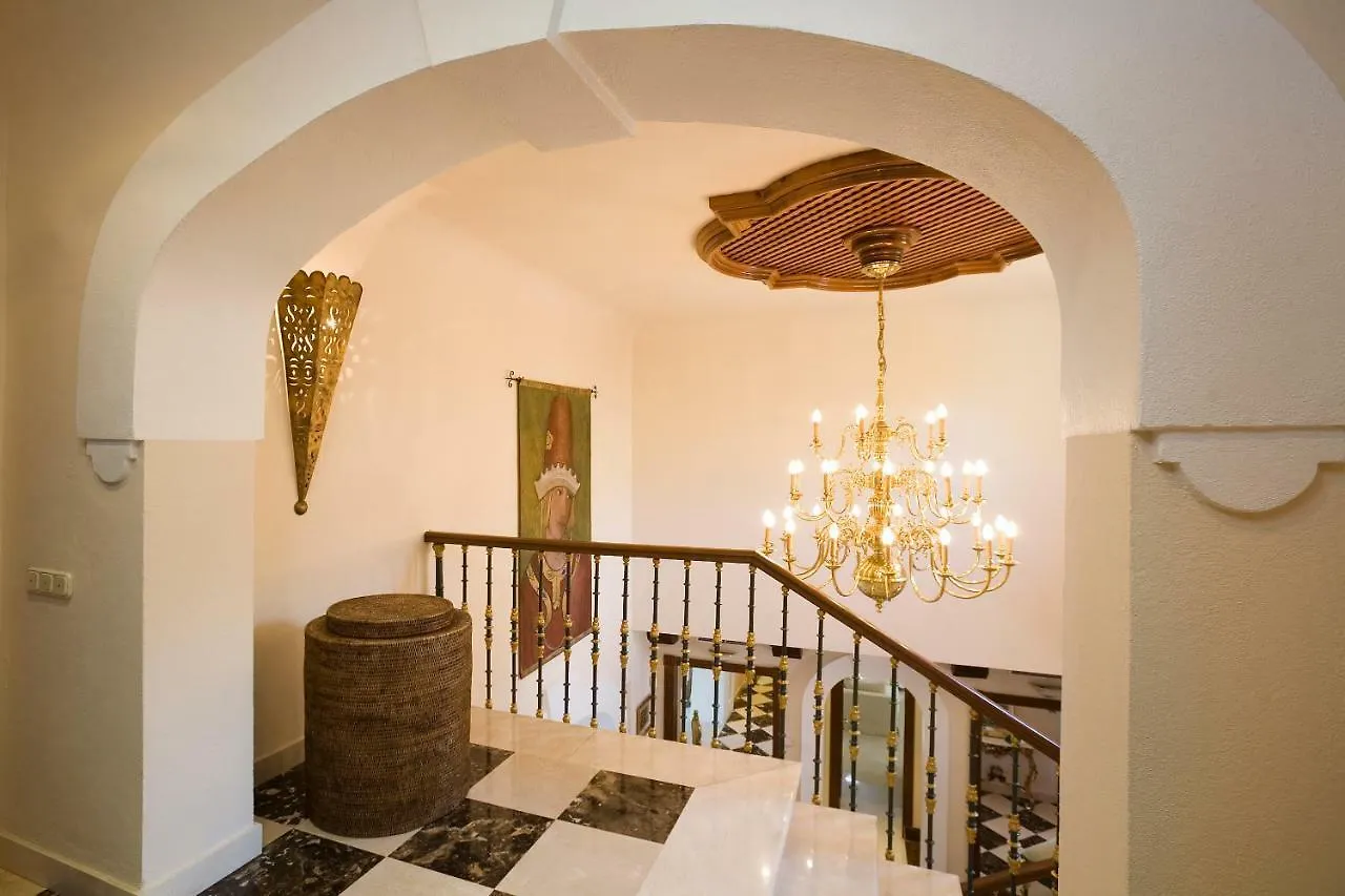 Villa La Perla Blanca Marbella