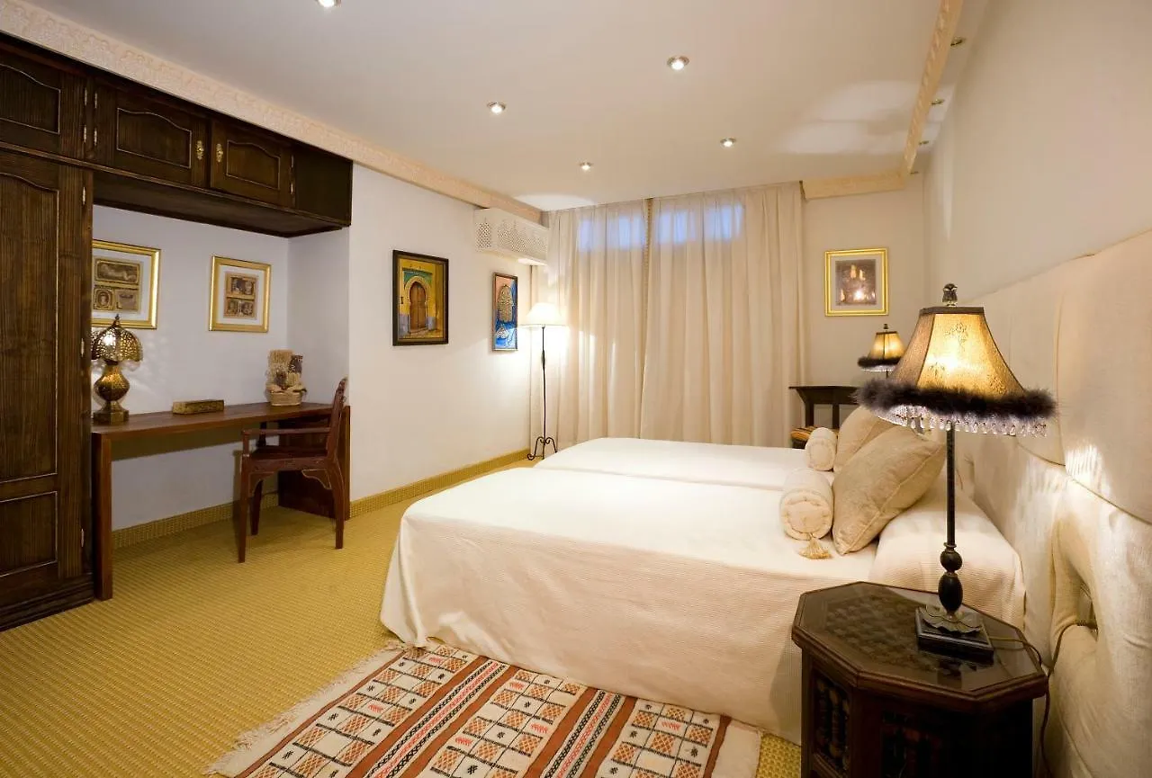 Villa La Perla Blanca Marbella Spain