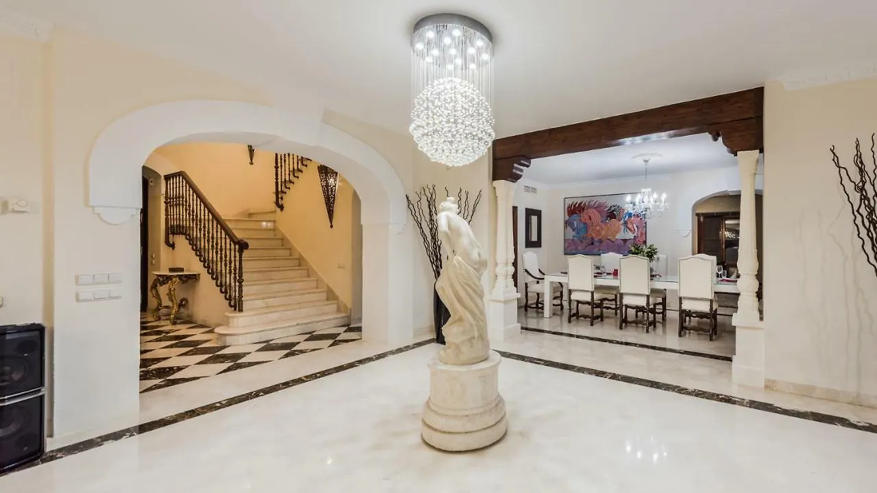 Villa La Perla Blanca Marbella 0*,  Spain
