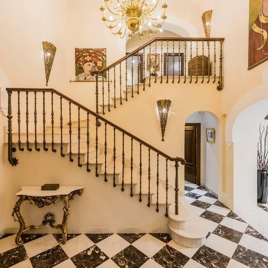 Villa La Perla Blanca Marbella